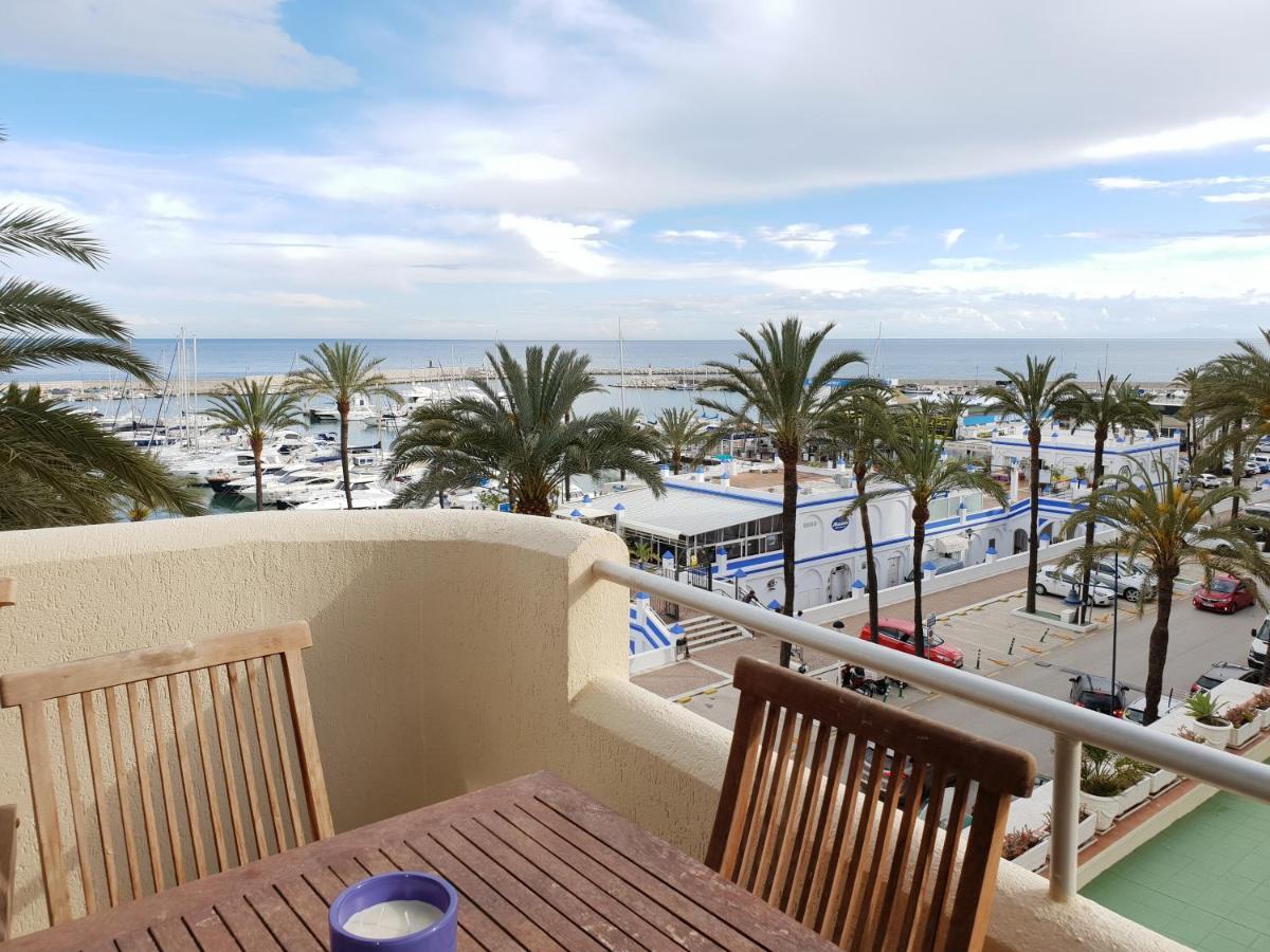 Fantastic Apartment In Front Of The Sea & Marina Естепона Екстериор снимка