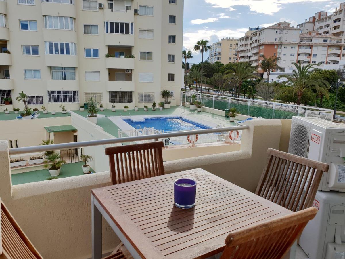 Fantastic Apartment In Front Of The Sea & Marina Естепона Екстериор снимка