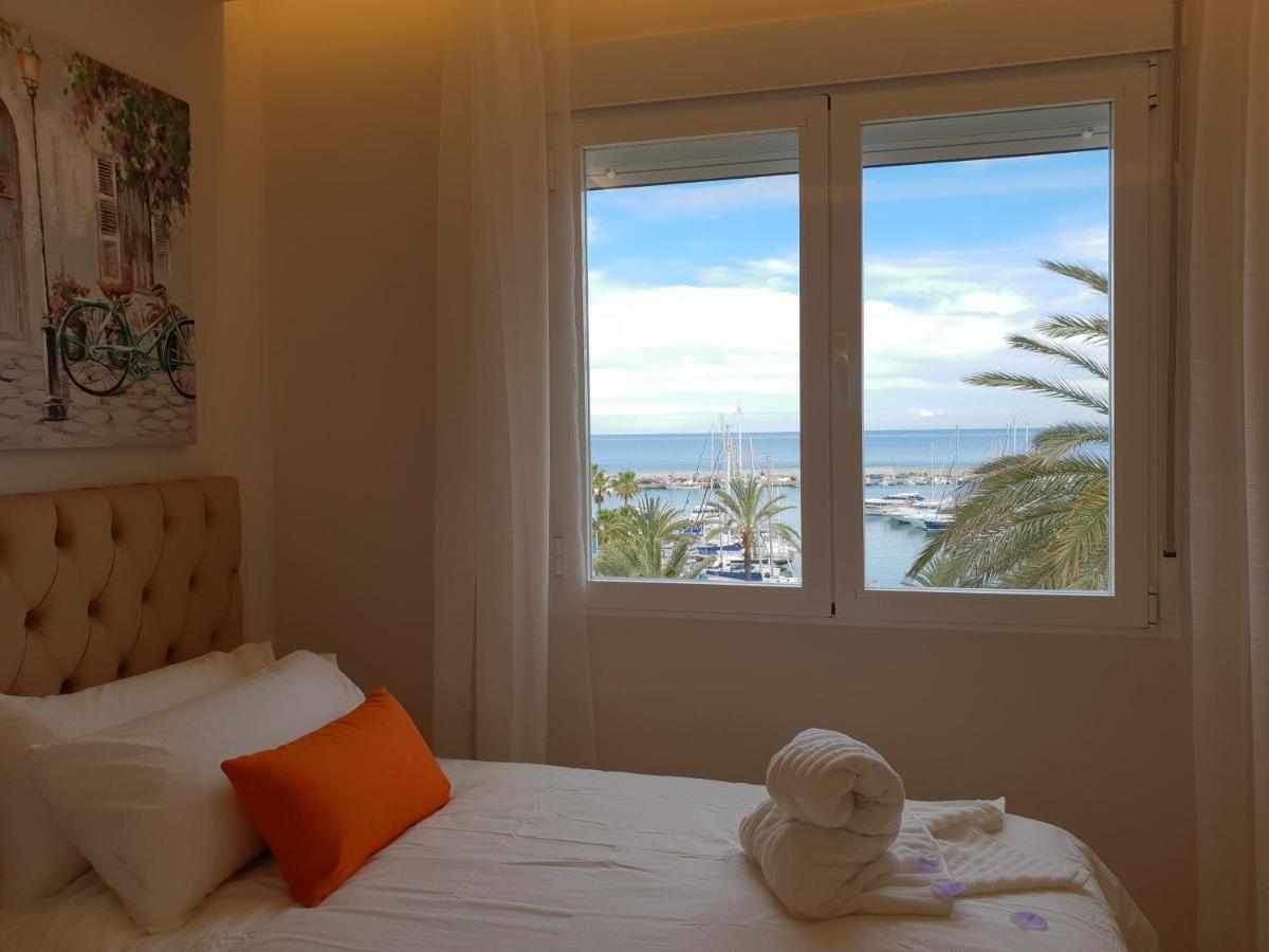 Fantastic Apartment In Front Of The Sea & Marina Естепона Екстериор снимка