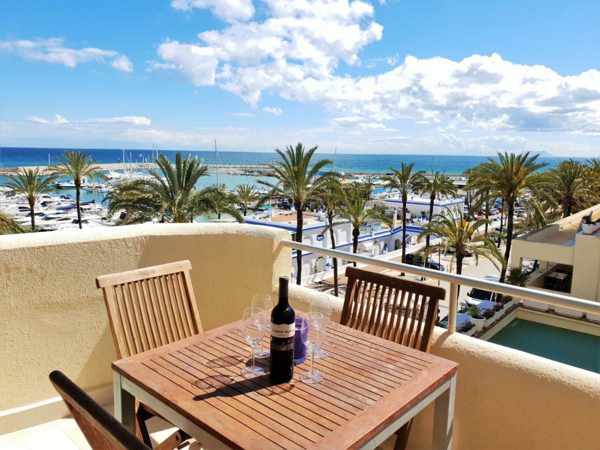 Fantastic Apartment In Front Of The Sea & Marina Естепона Екстериор снимка